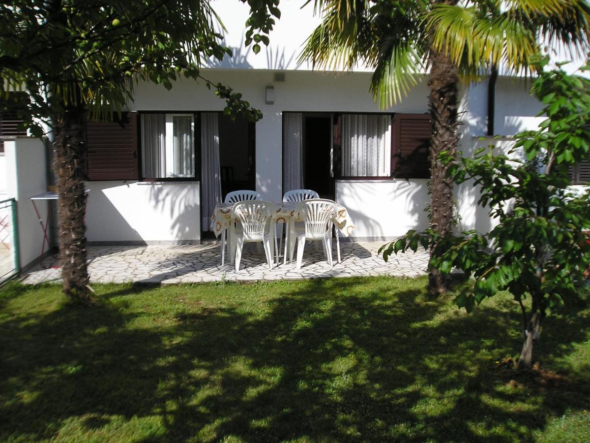 App Milka Apartment Porec Ngoại thất bức ảnh