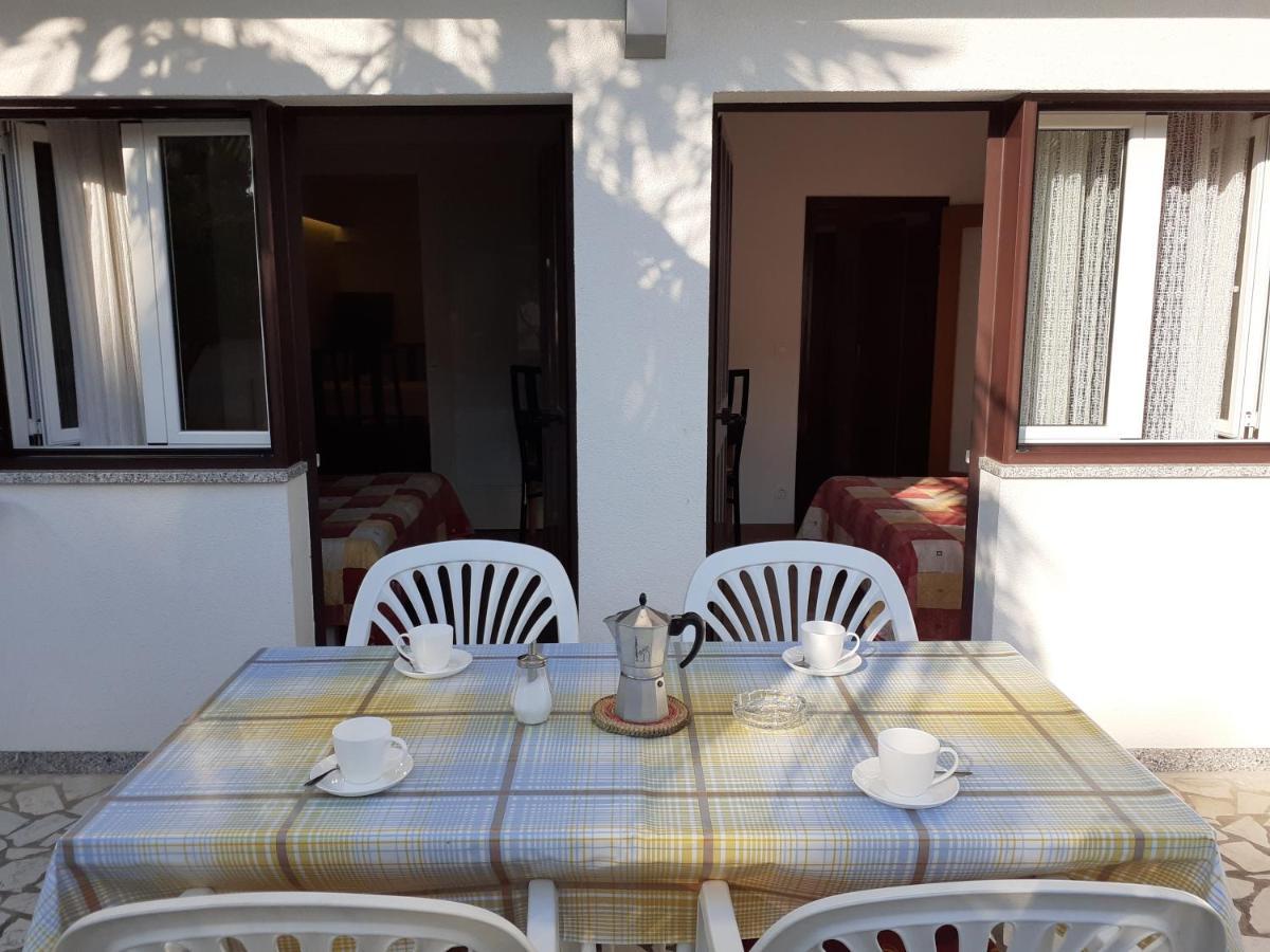 App Milka Apartment Porec Ngoại thất bức ảnh