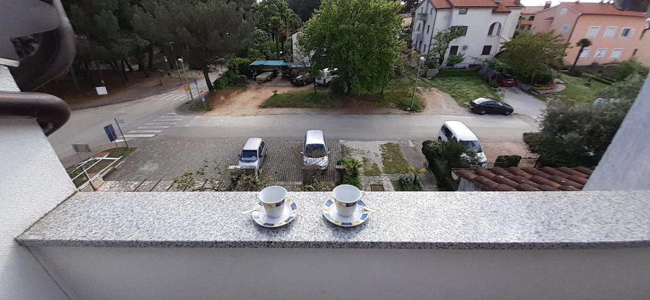 App Milka Apartment Porec Ngoại thất bức ảnh